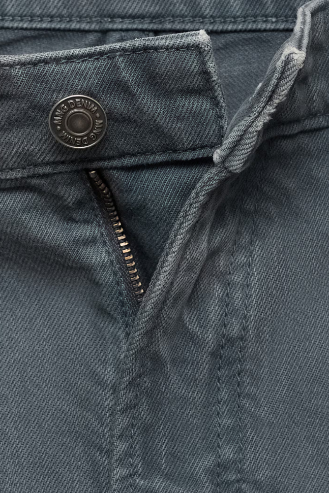 Straight stretchable Denim (Wrangler)