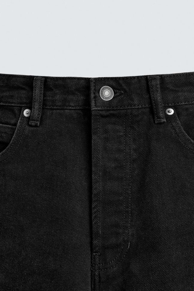 Straight stretchable Denim (Mustang)